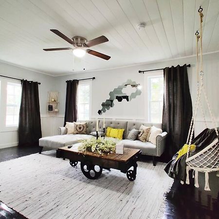 Honeycomb Gem, Beautifully Designed & Near Downtown Thomasville Eksteriør bilde