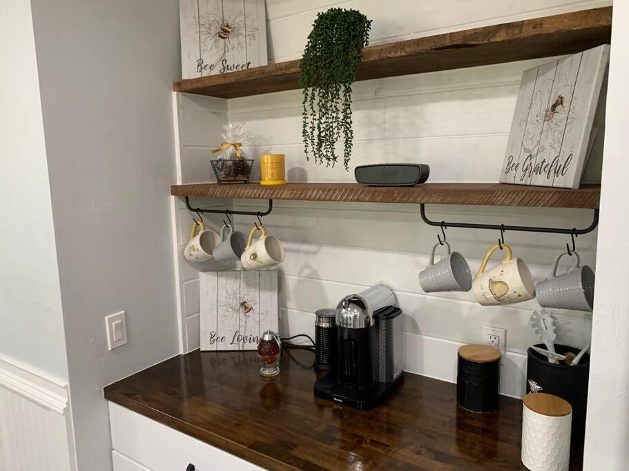 Honeycomb Gem, Beautifully Designed & Near Downtown Thomasville Eksteriør bilde