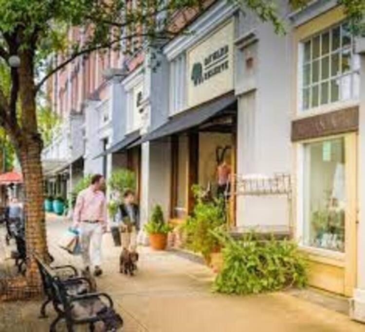 Honeycomb Gem, Beautifully Designed & Near Downtown Thomasville Eksteriør bilde